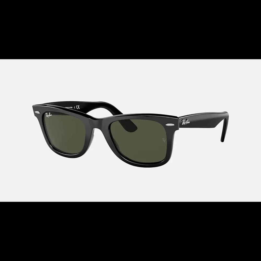 Brand new in box Rayban Wayfarer, black with G15 green lens. Never been worn.